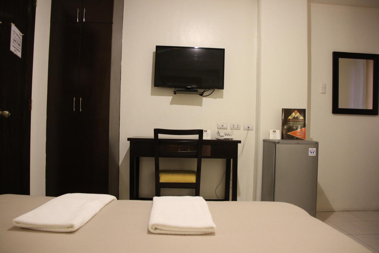 Imerex Plaza Hotel Angeles Zewnętrze zdjęcie
