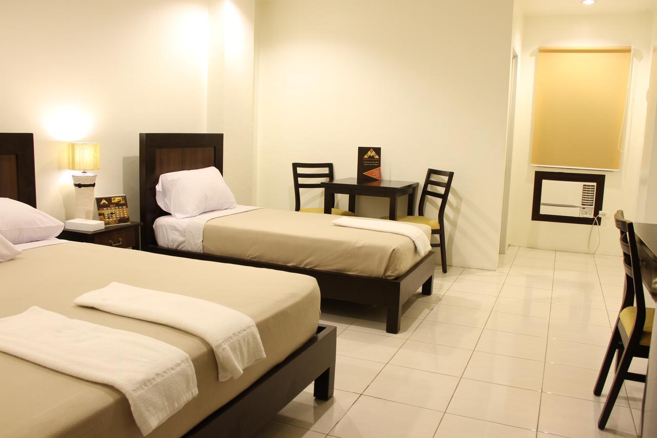 Imerex Plaza Hotel Angeles Zewnętrze zdjęcie