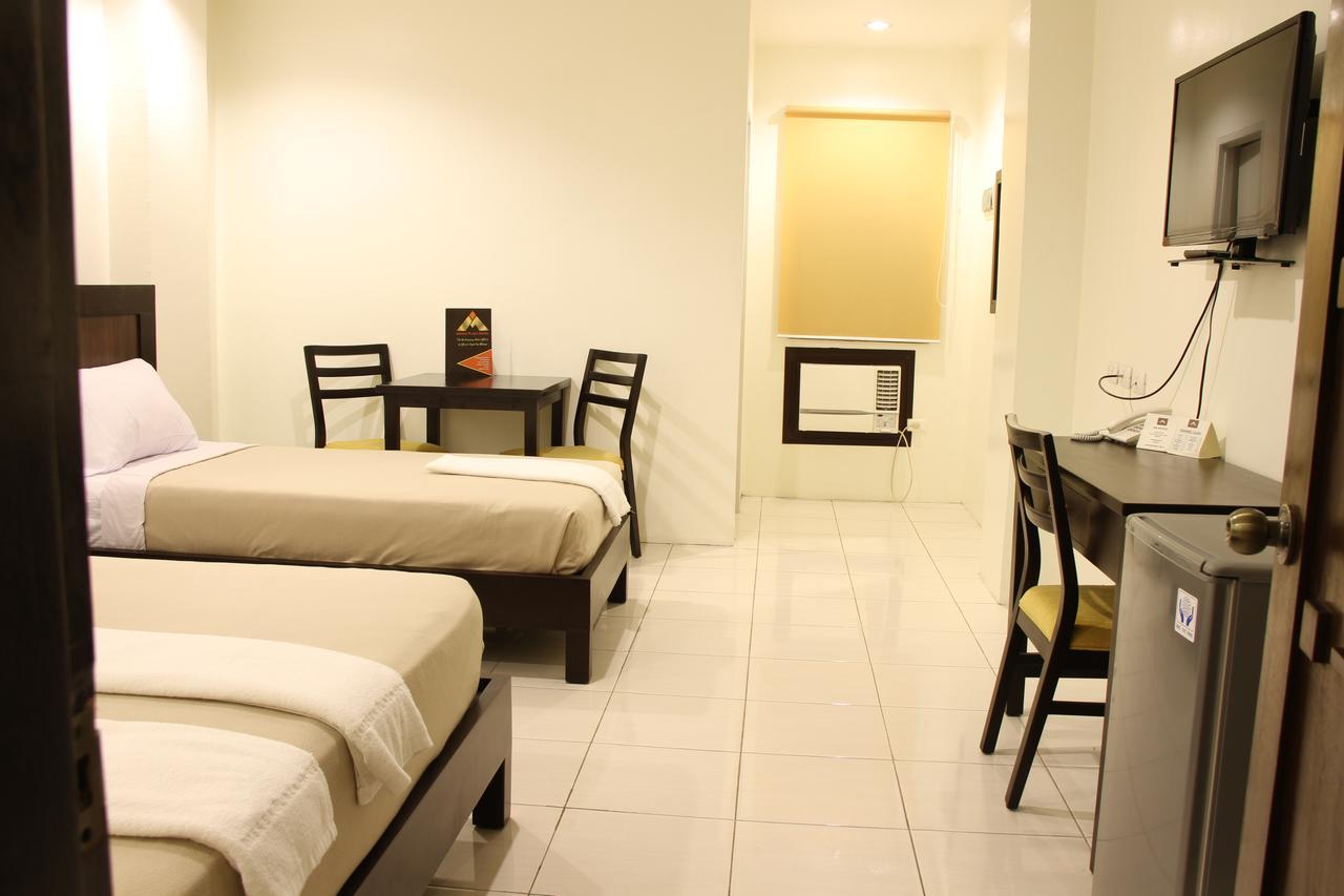 Imerex Plaza Hotel Angeles Zewnętrze zdjęcie