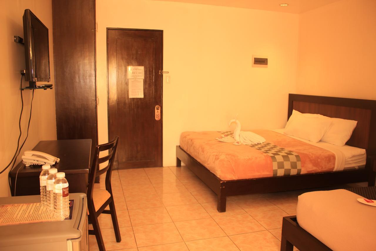 Imerex Plaza Hotel Angeles Zewnętrze zdjęcie